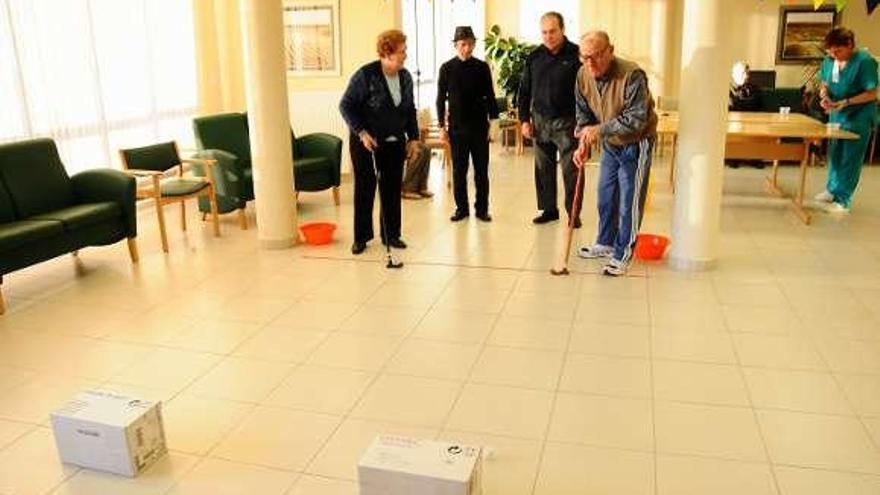 Una actividad realizada en la residencia ubicada en Aldán.  //G. N.