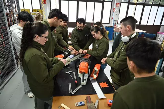 Escola de Capataces Forestais de Lourizán: un aula al aire libre con futuro laboral