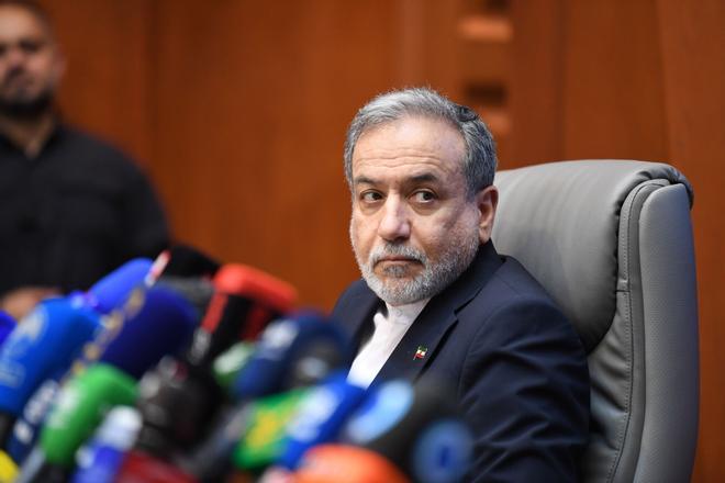 Irán se muestra abierto a volver a las negociaciones con EEUU mientras redacta una lista de condiciones para reabrir Ormuz