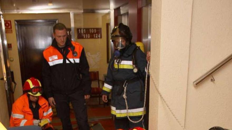 Simulacro de emergencias en O Grove. // Muñiz