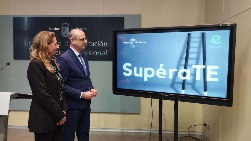 Educación contratará a 160 profesores para reforzar la enseñanza de Lengua y Matemáticas en la Región