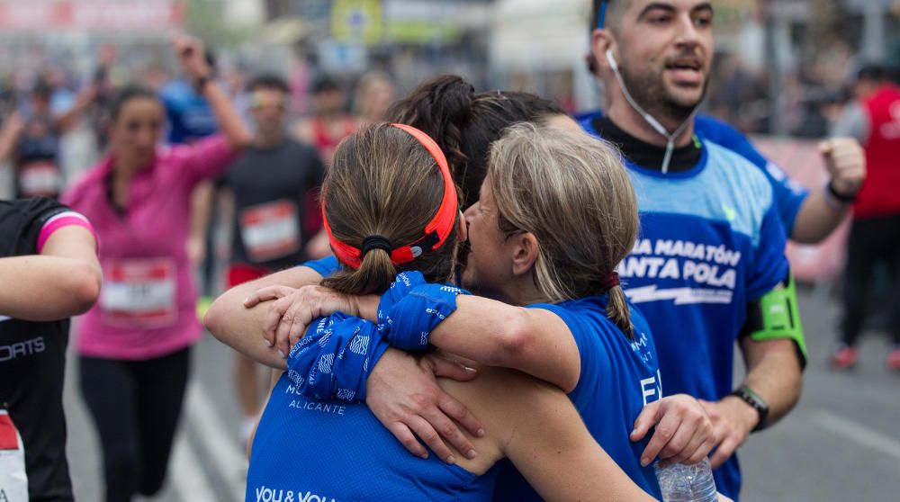 Las mejores imágenes de la 30 edición de la Media Maratón de Santa Pola