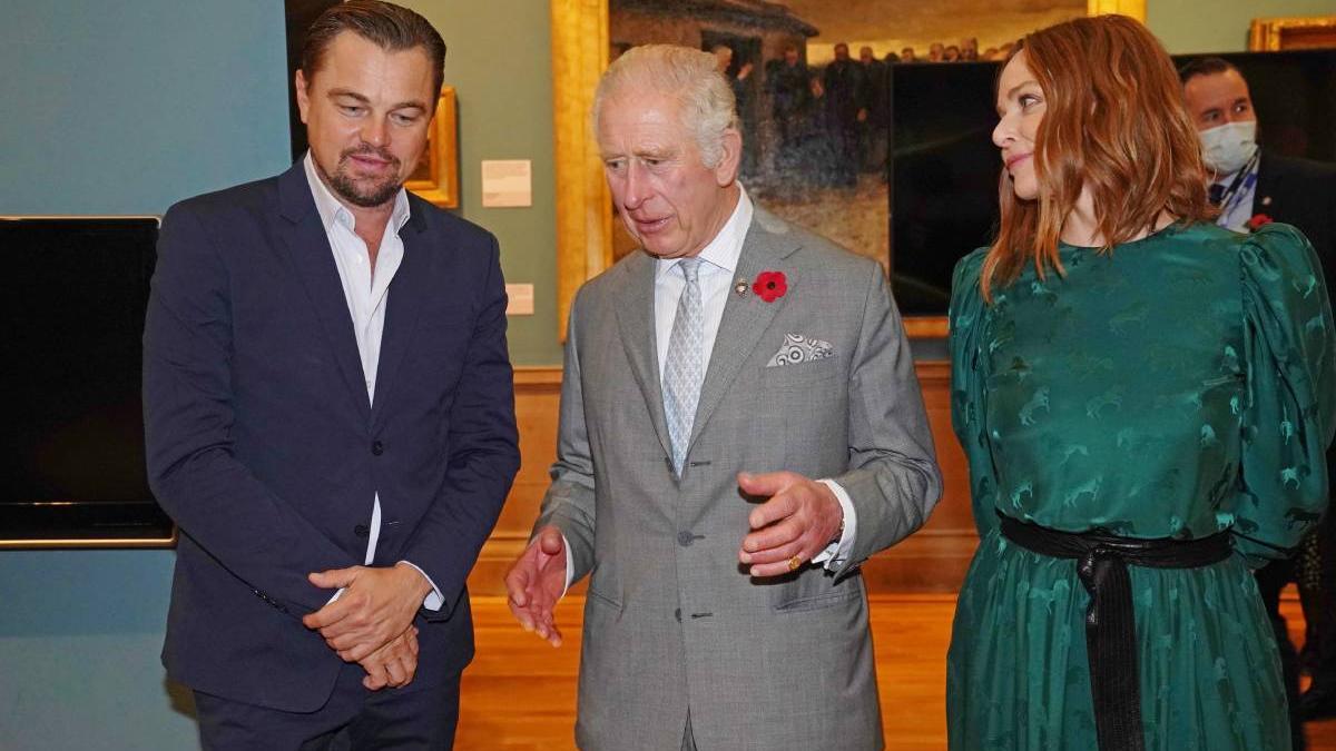 El Principe Carlos y Leonardo Dicaprio, invitados de honor a la exposición de Stella McCartney sobre moda sostenible