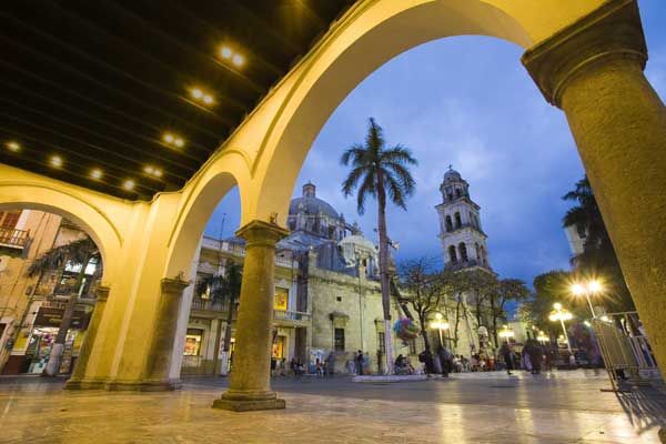 La Plaza Mayor o Zócalo de Veracruz