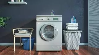 Pastillas de lavavajillas en la lavadora: el secreto que cada vez utilizan más personas para lavar