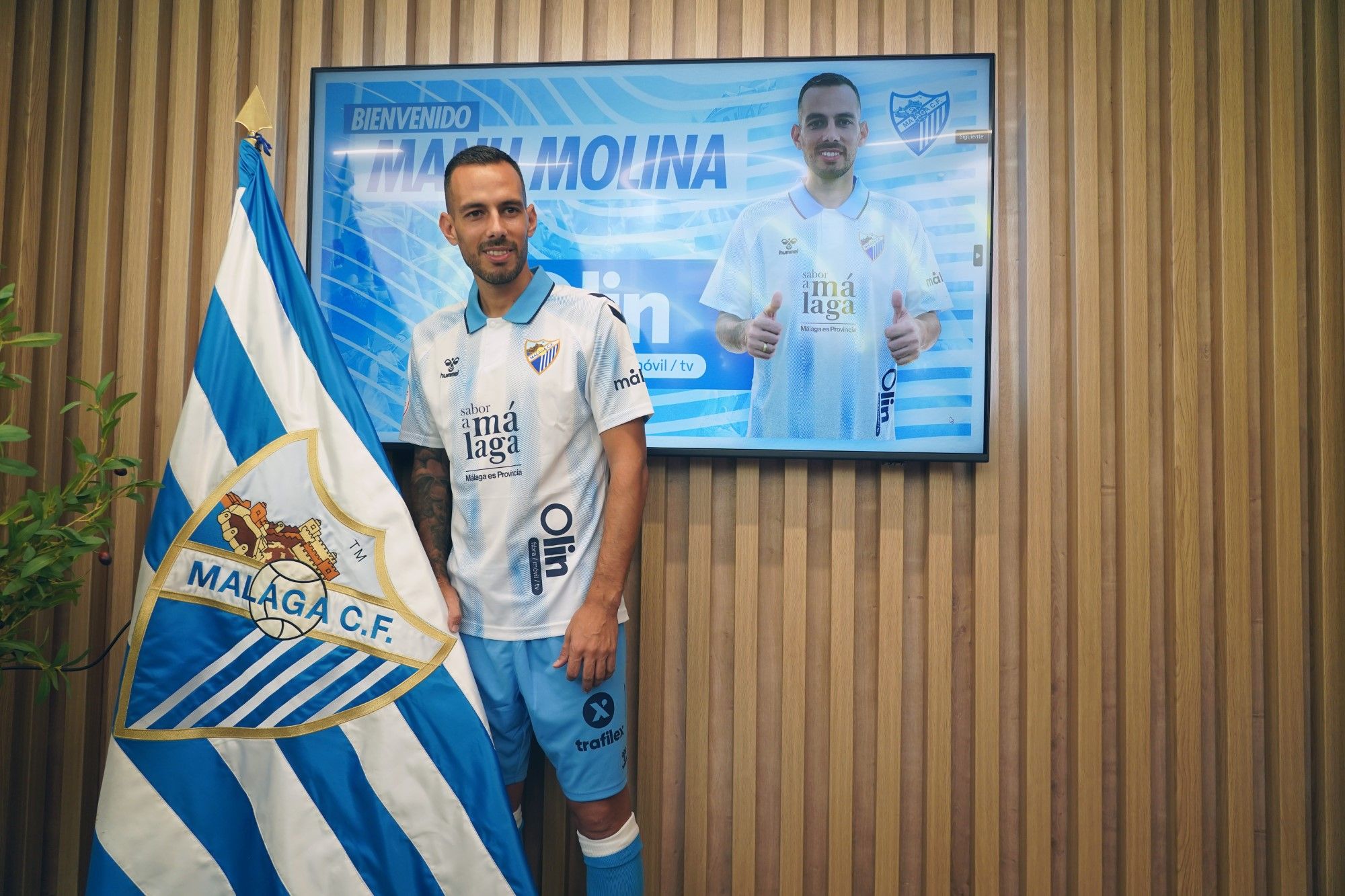 El Málaga CF presenta a Manu Molina, nuevo jugador