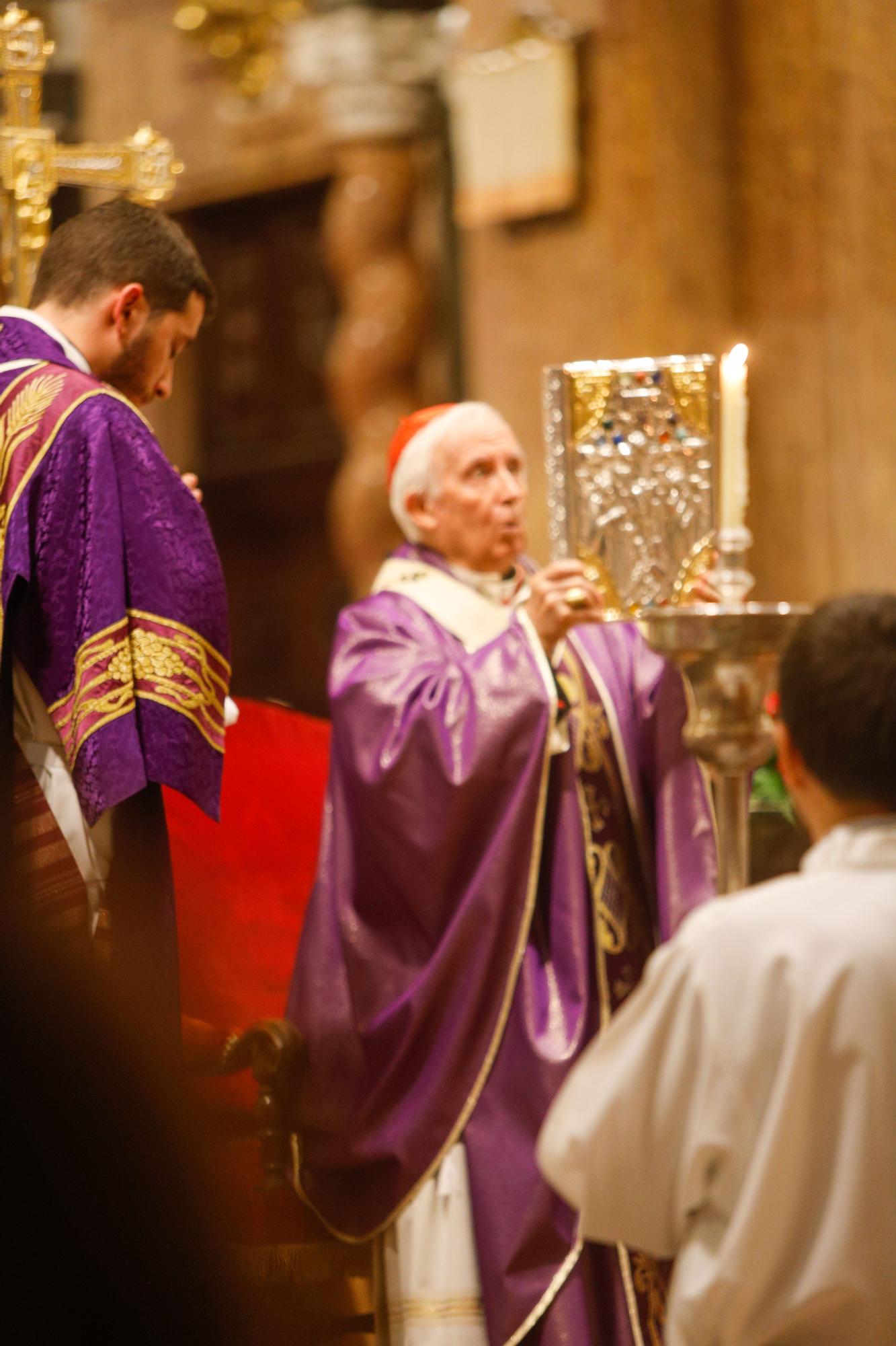 Así ha sido la misa de la despedida del cardenal Cañizares en la Catedral de València