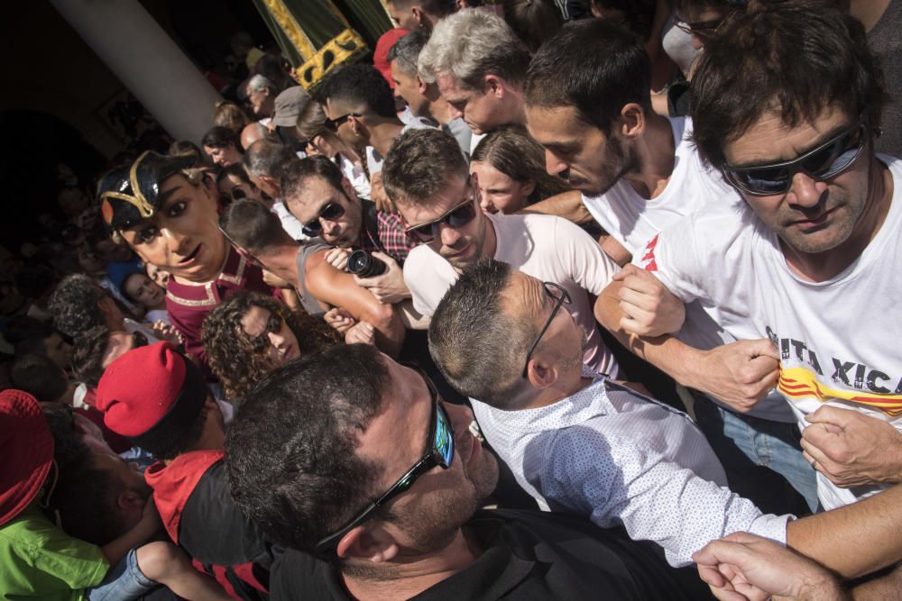 El salt de maces de la Patum de lluïment