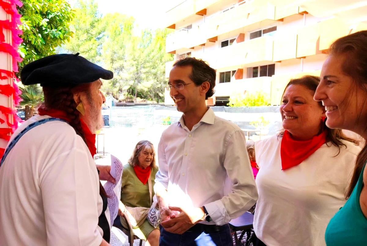 FOTOS |  Residentes de La Bonanova celebran San Fermín en compañía