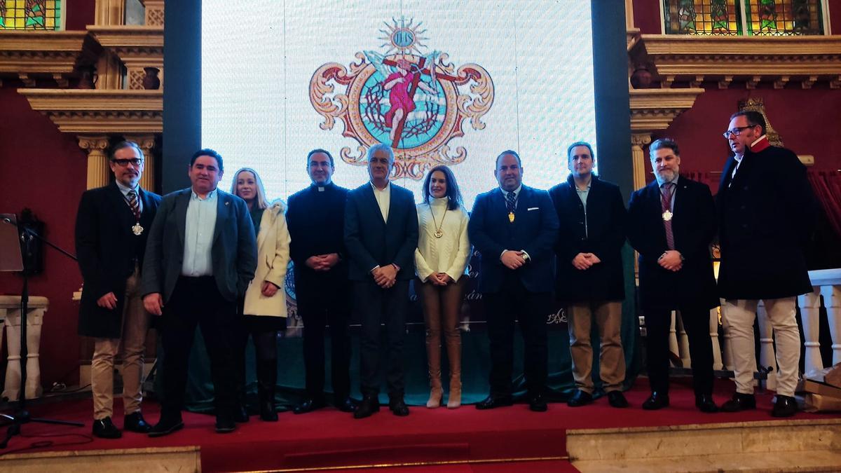 Representantes institucionales y de las cofradías de Fernán Núñez, durante la presentación del vídeo promocional de la Semana Santa.