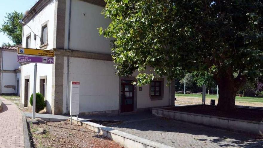 El albergue de peregrinos ubicado en la carretera de la Estación de Benavente.