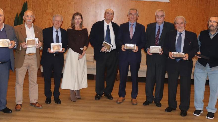 Homenaje de los ingenieros de por medio siglo de actividad  | L. O.