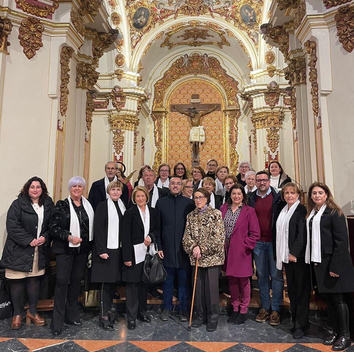 El coro de la capilla del Santísimo Cristo del Horpital de Vila-real amenizó la misa en honor a Santa Águeda.