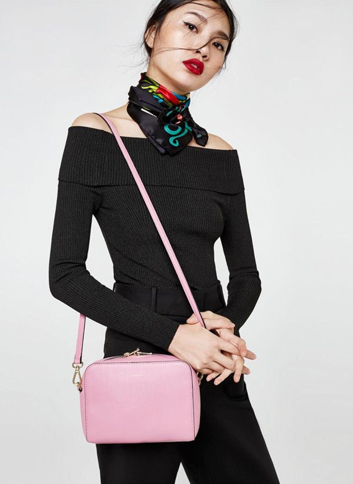 Bolso piel rosa, Uterqüe