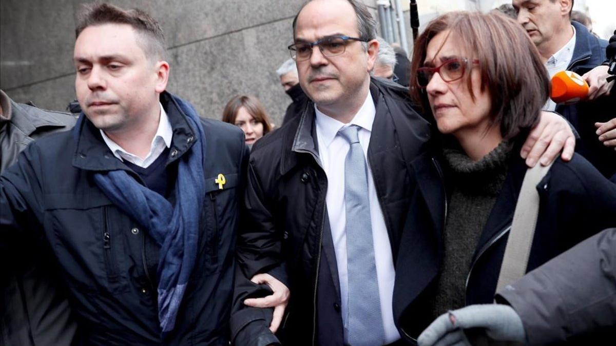 Jordi Turull y su esposa, Blanca Bragulat, a su llegada al Tribunal Supremo el pasado 23 de marzo.