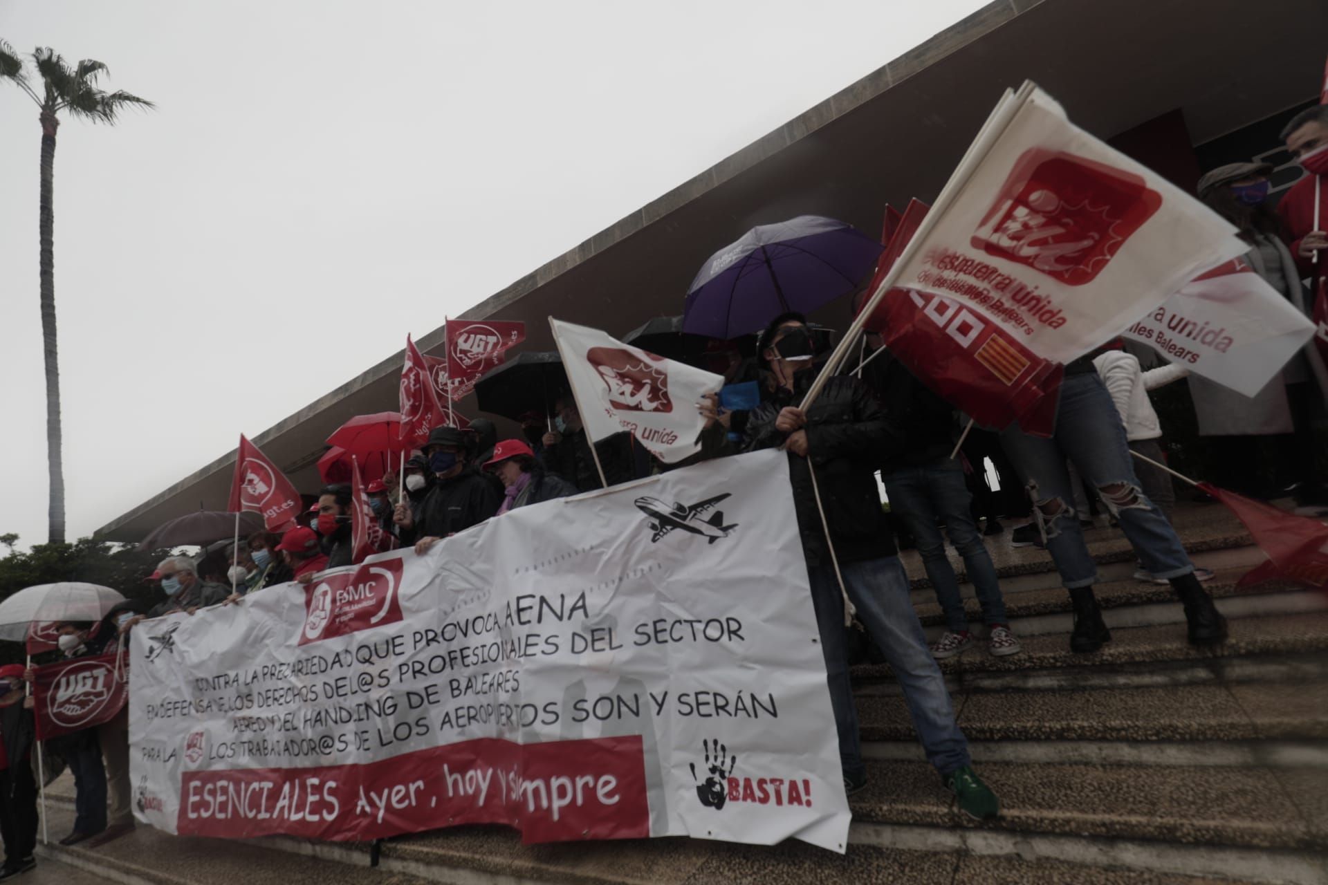 Los sindicatos reivindican los derechos de los trabajadores y exigen la derogación de la reforma laboral en el 1 de mayo