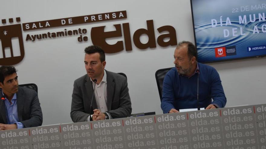 Elda e Hidraqua fomentan el uso responsable de agua