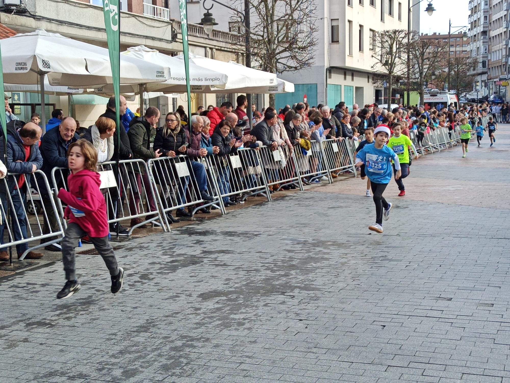 Casi 1.500 participantes disputan la carrera de Fin de Año de Pola de Siero