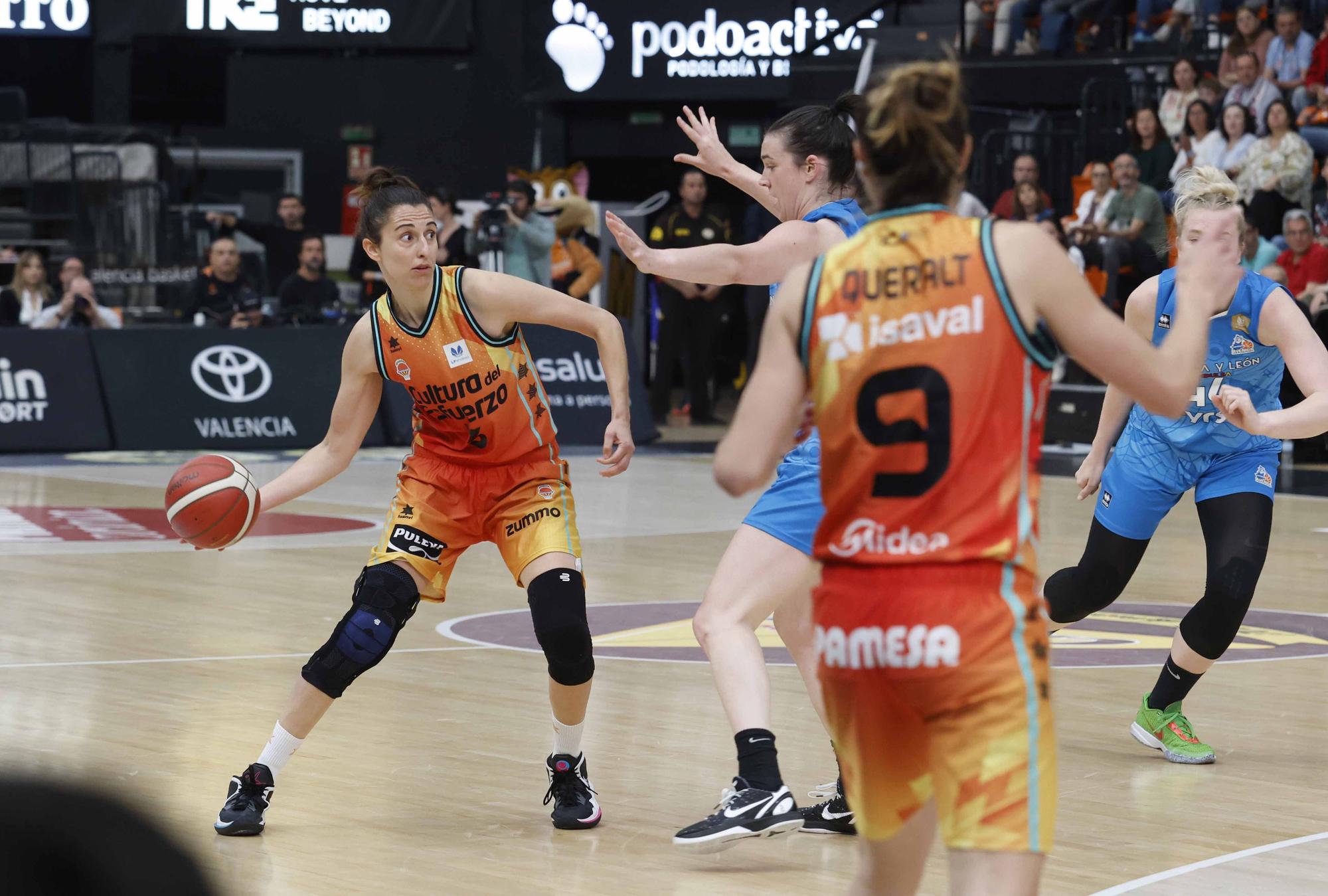 Valencia Basket - Perfumerías Avenida