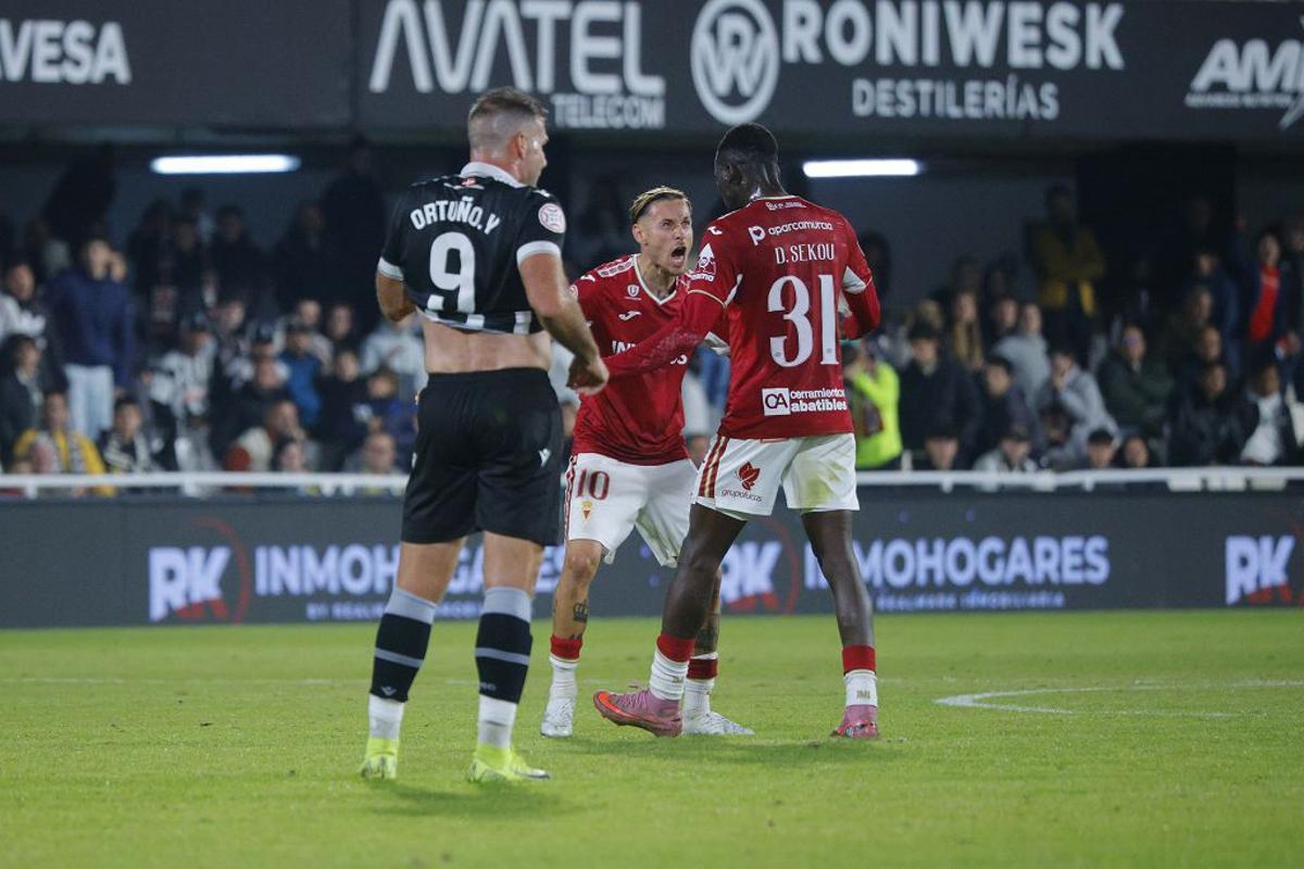 El derbi regional, en imágenes