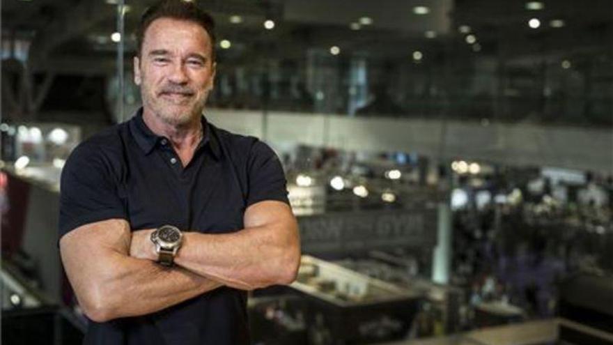 Schwarzenegger: &quot;El que diga quién va a ganar en EE UU, miente&quot;