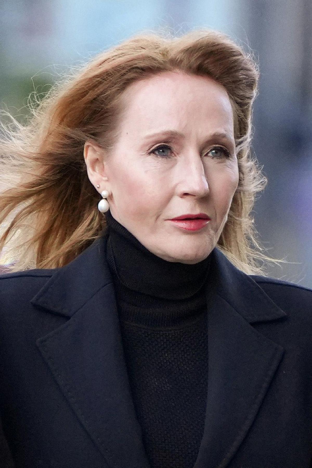 J.K.Rowling es una persona abiertamente tránsfoba