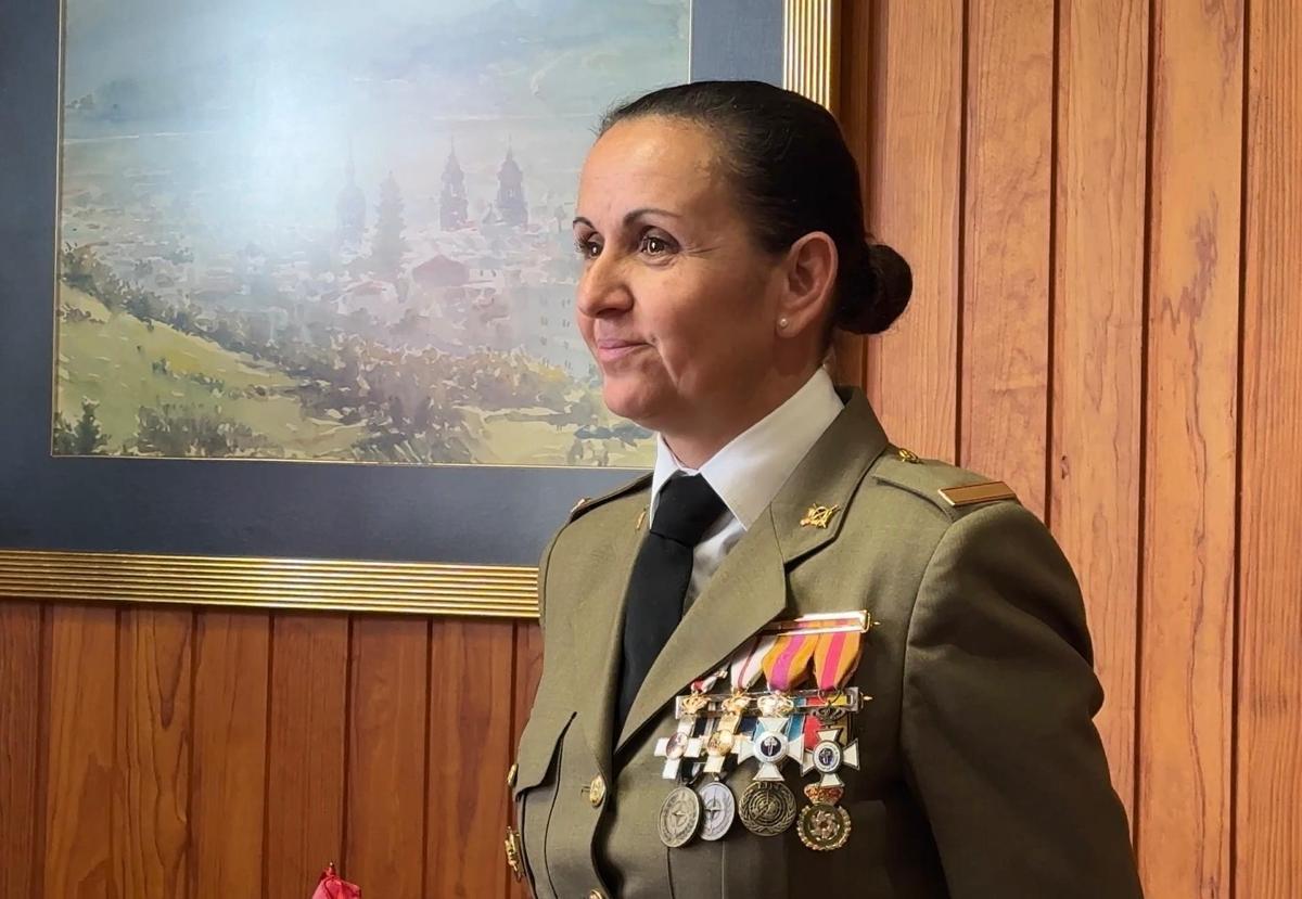 CABO PRIMERO ADELINA TORRES