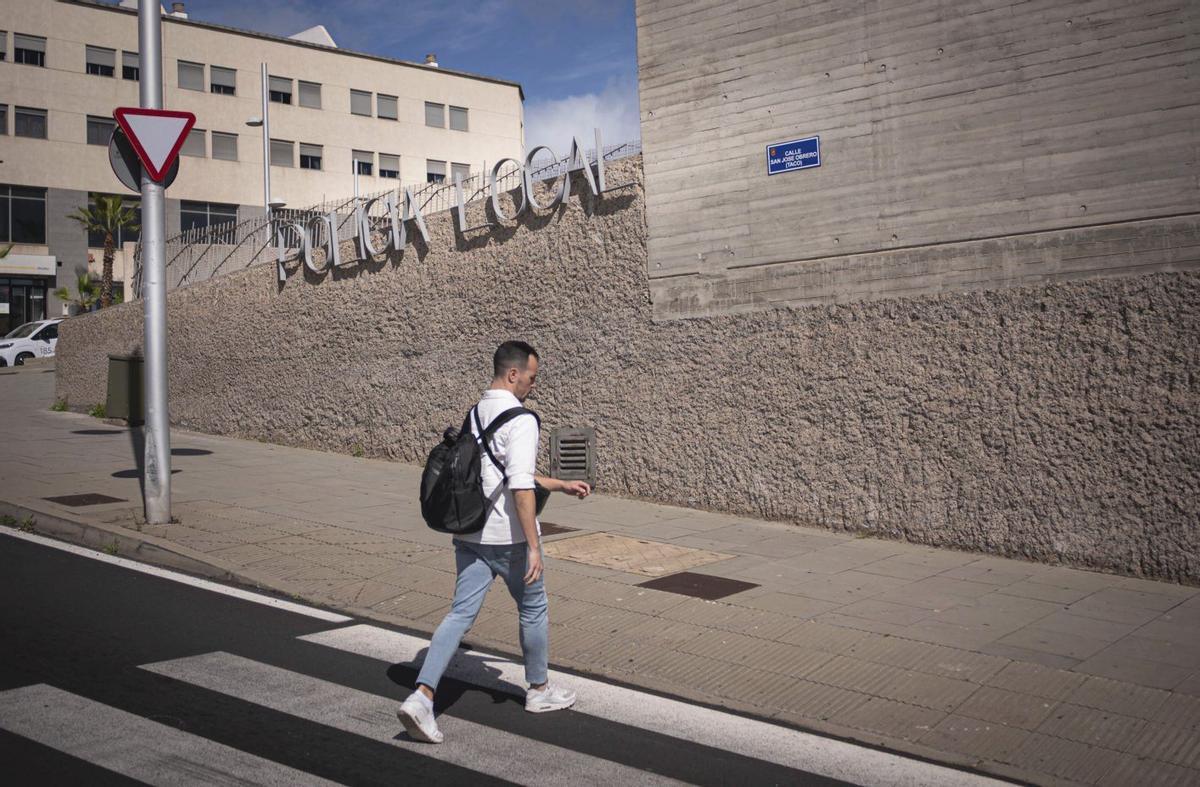 Instalaciones de la Policía Local de La Laguna en Taco. | ARTURO JIMÉNEZ