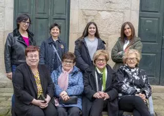 Padrón recoñece o papel clave de oito veciñas