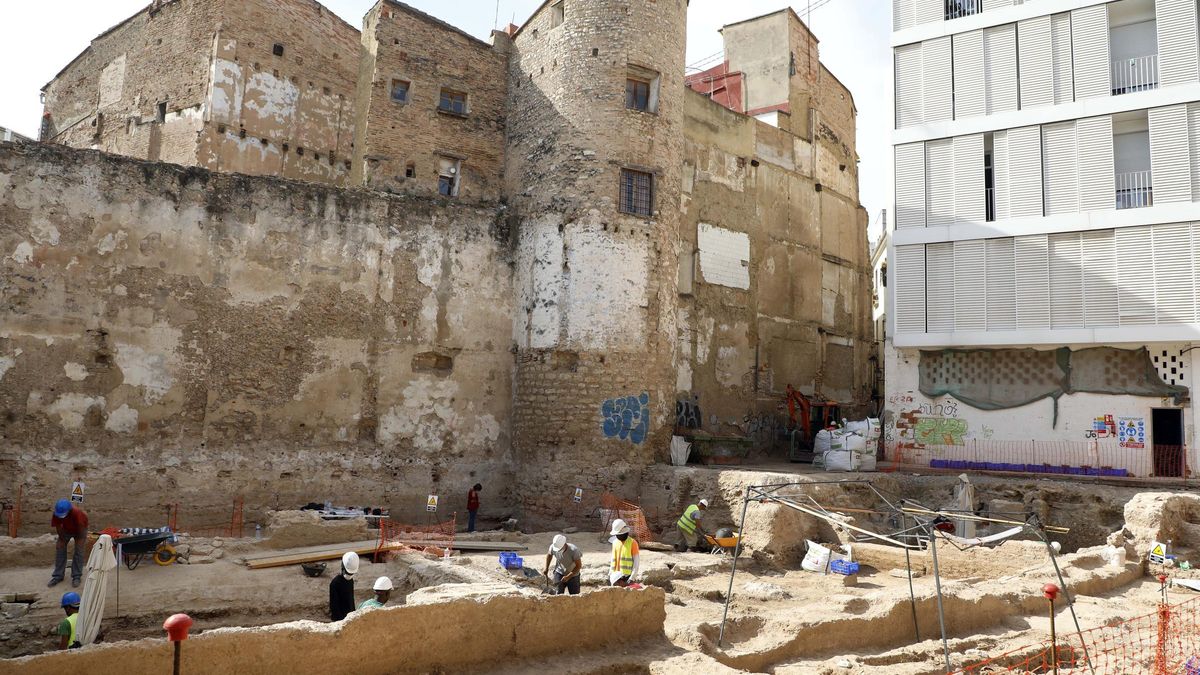 Trabajos de rehabilitación de la muralla islámica (foto archivo)