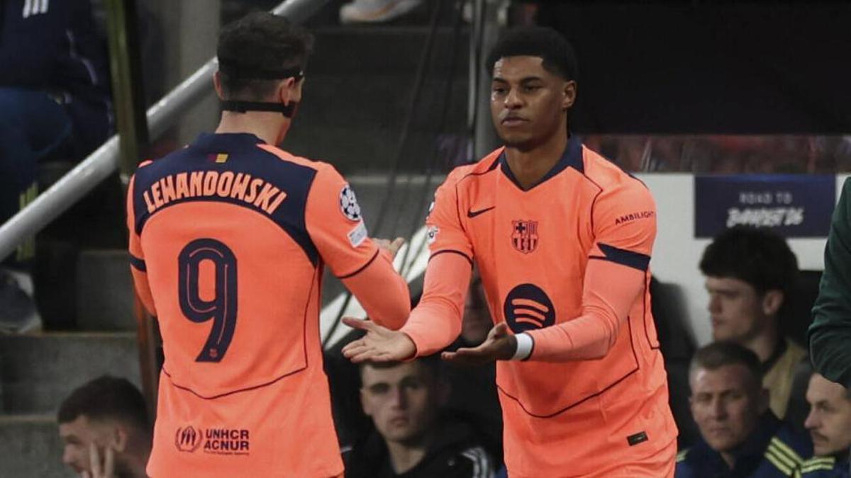 Flick deja claro que está muy contento con Rashford y Lewandowski