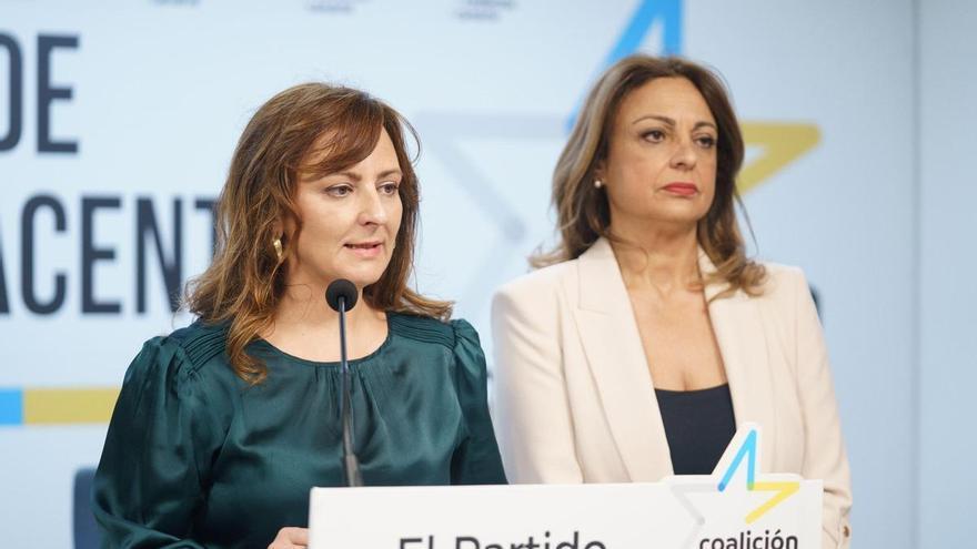 La consejera, Nieves Lady Barreto, junto a la diputada en el Congreso de los Diputados, Cristina Valido.