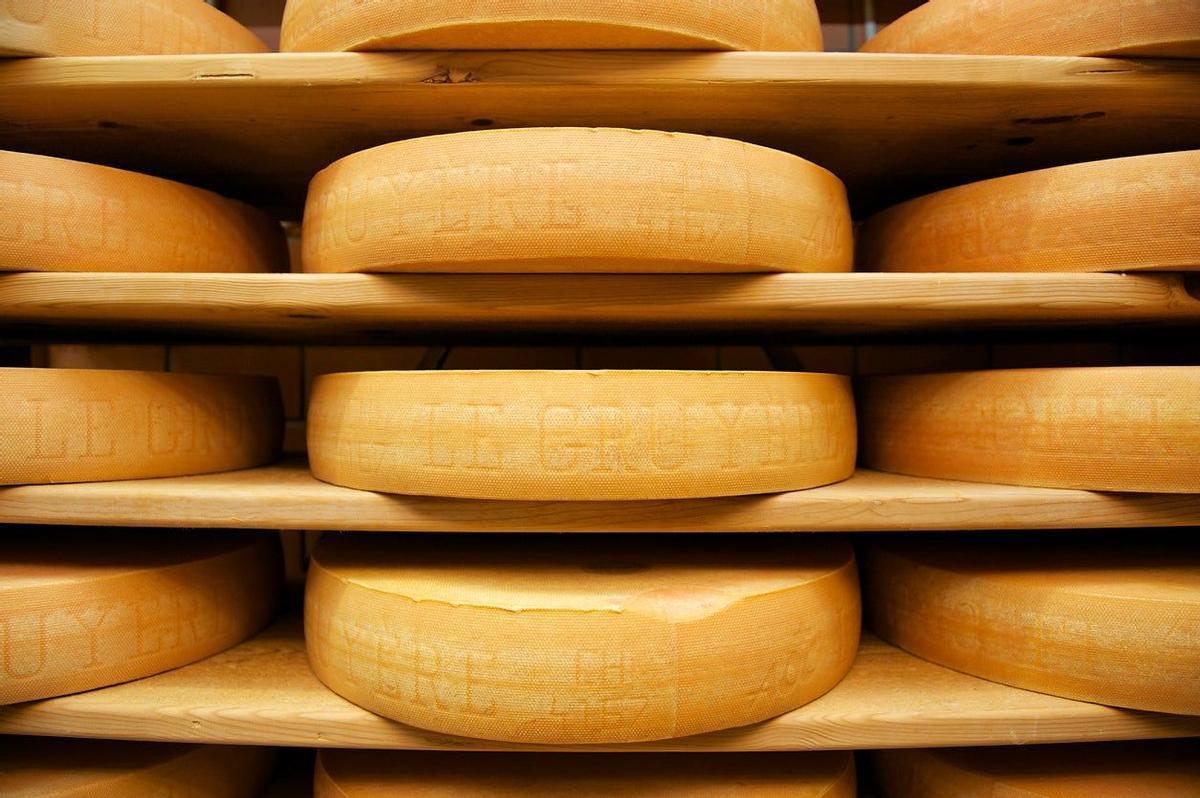 5 secretos que no sabías sobre el exquisito queso Gruyère Viajar