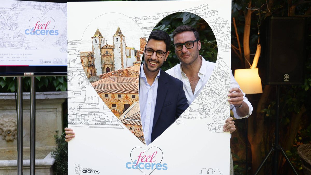 Presentación de la nueva campaña de Turismo en el jardín del restaurante Torre de Sande