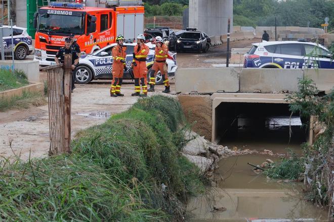 Desaparece un ciclista tras caer a la acequia de Tormos de Paterna