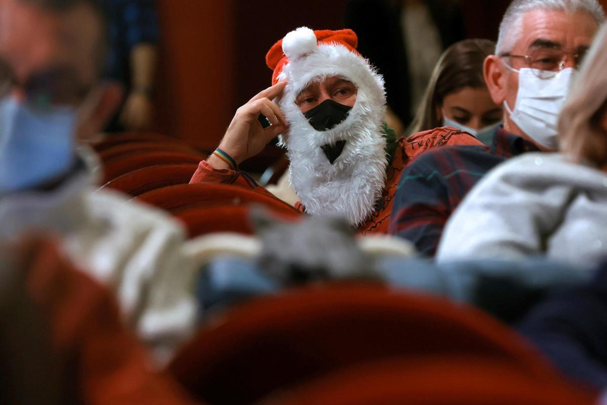 Los disfraces de los asistentes de la Lotería de Navidad