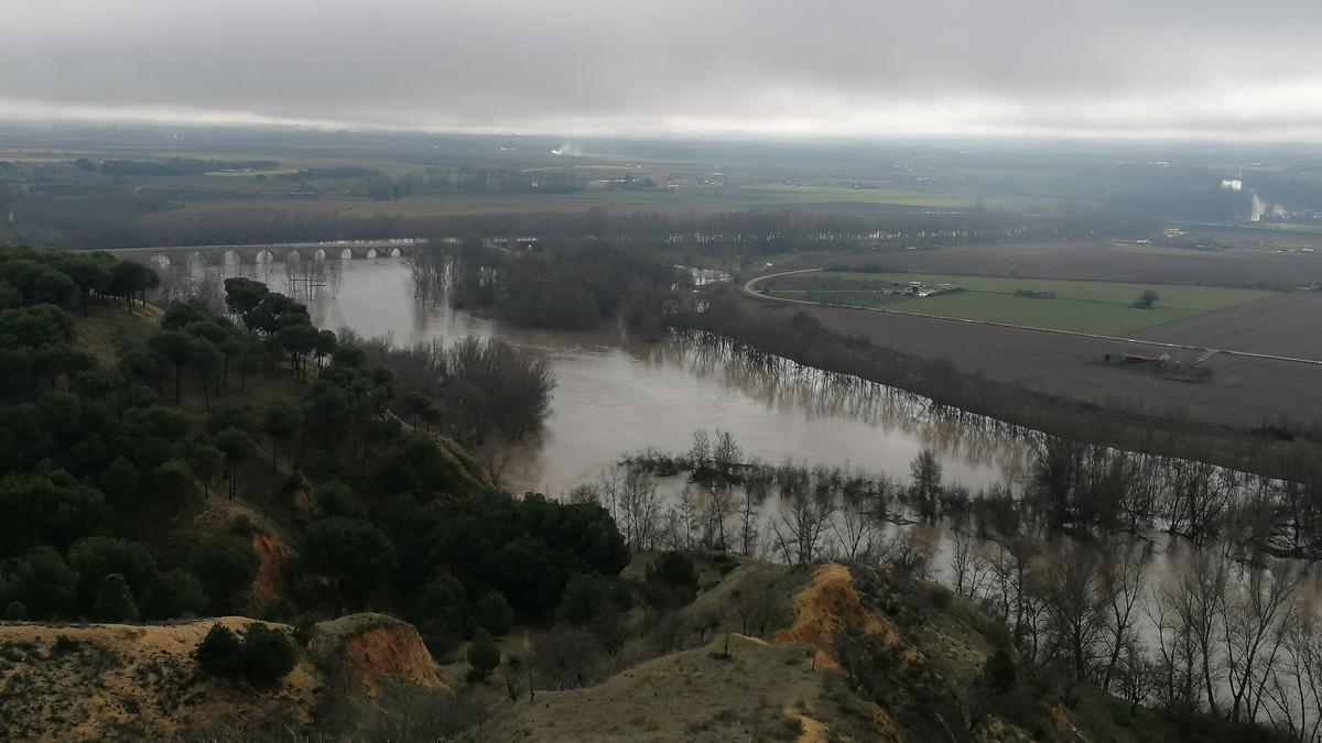 El río Duero a su paso por el municipio de Toro