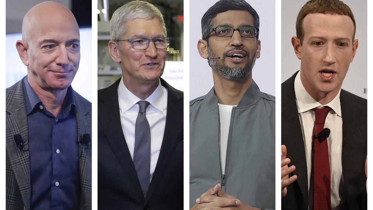 De izquierda a derecha, Jeff Bezos (Amazon), Tim Cook (Apple), Sundar Pichai (Google) y Mark Zuckerberg (Facebook).