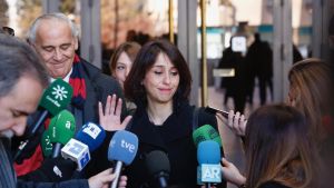 Archivo - Juana Rivas atiende a los medios en una imagen de archivo