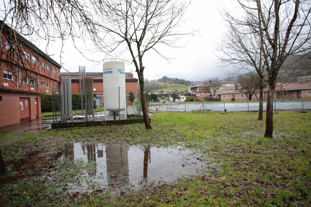 "Temporal en Asturias: El hospital de Arriondas, d