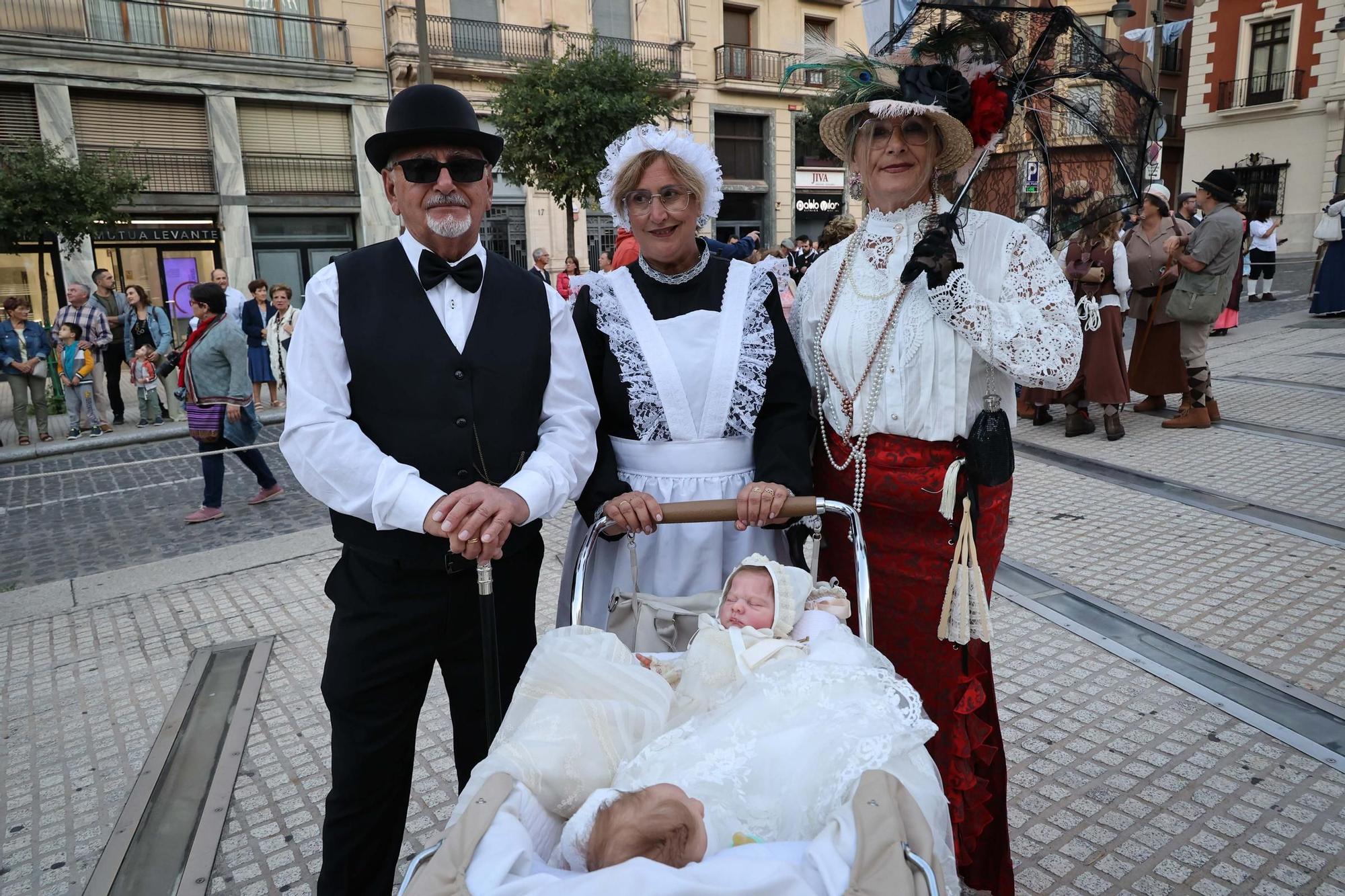 Inicio de la Feria Modernista de Alcoy 2025