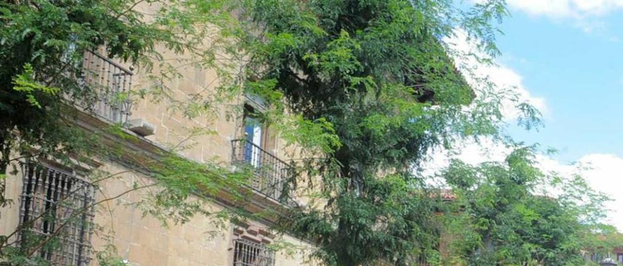 La terraza de la sidrería de la calle Eusebio González Abascal.