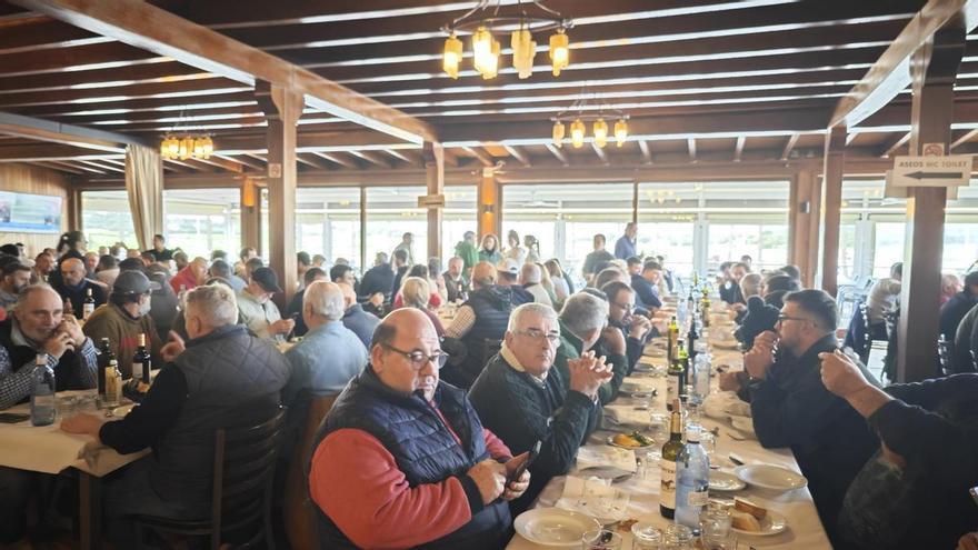 La otra tractorada en Mallorca: del ‘berenar pagès’ al grito de “¡A Son Banya no vamos!”