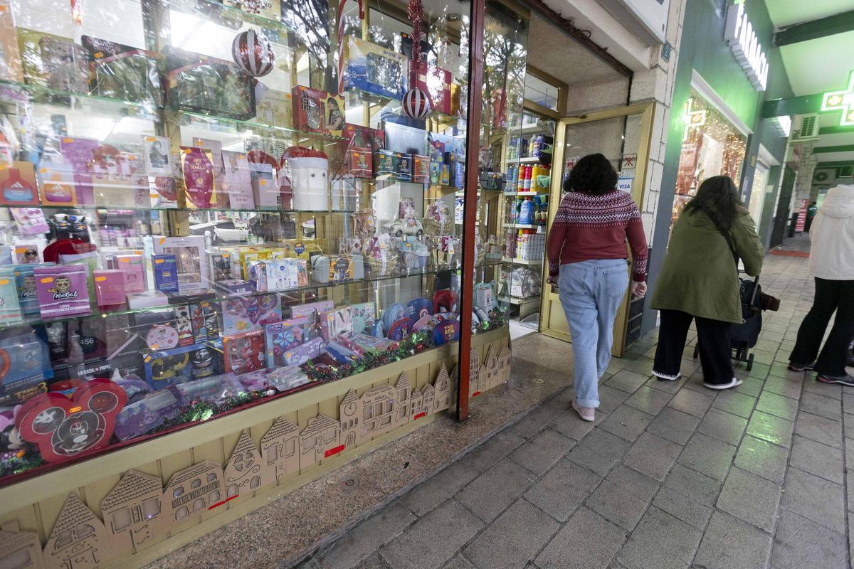 Escaparates navideños en la Zona Norte de Alicante