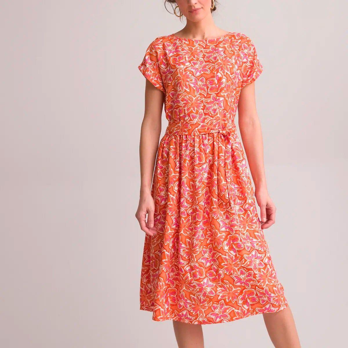 Vestido color coral de Anne Wayburn