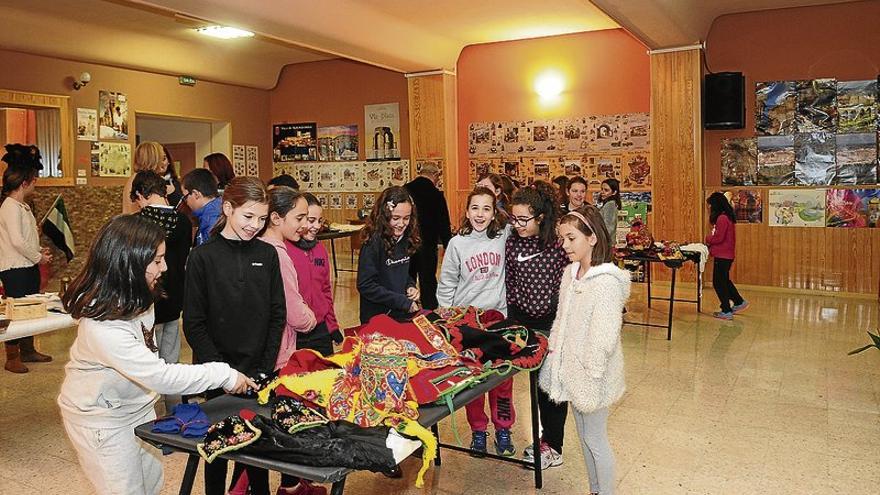 Antigüedades y tradición, en el colegio la Salle