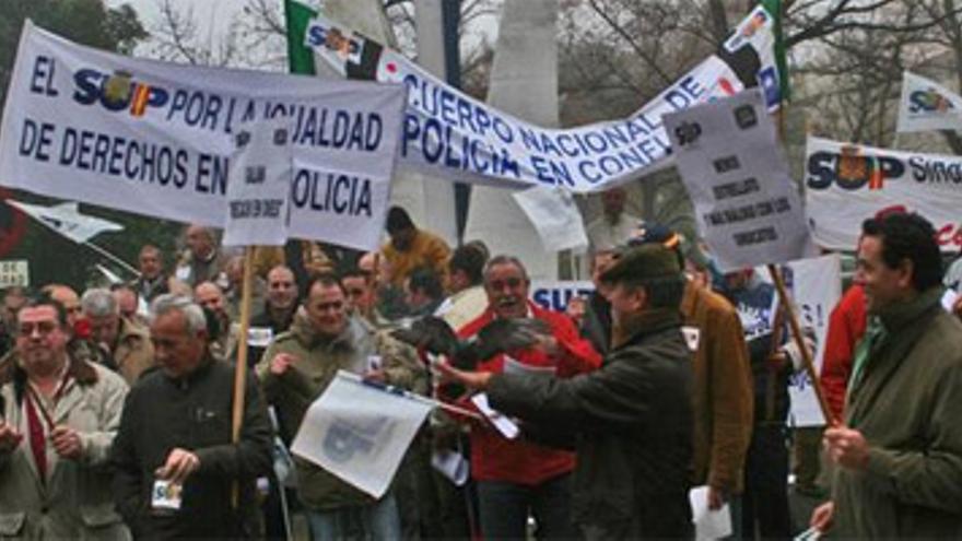 El secretario del SUP acusa al jefe superior de Policía de agresión