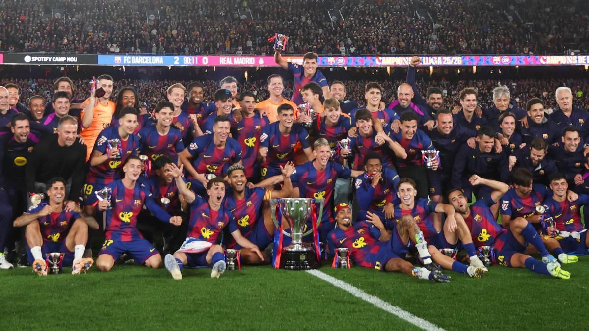 Los jugadores del Barça celebraron el título liguero en el Spotify Camp Nou