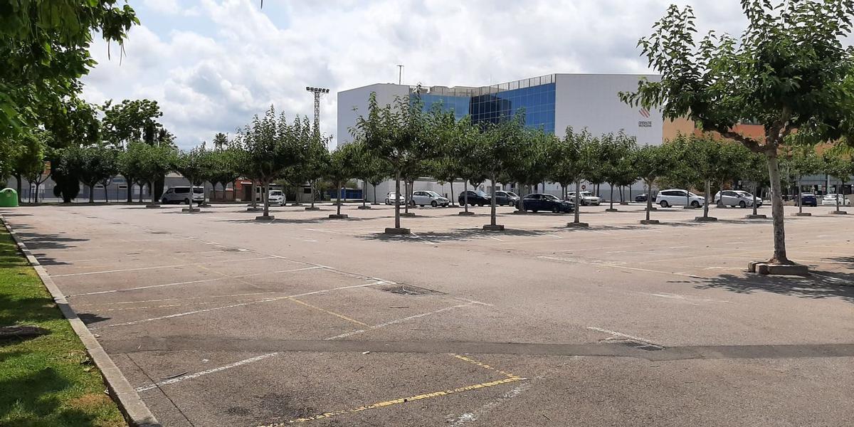 El Ayuntamiento de Vila-real ha cedido una parcela de 5.500 metros cuadrados, lo que supone una parte del actual párking ubicado frente al Palau de Justícia.