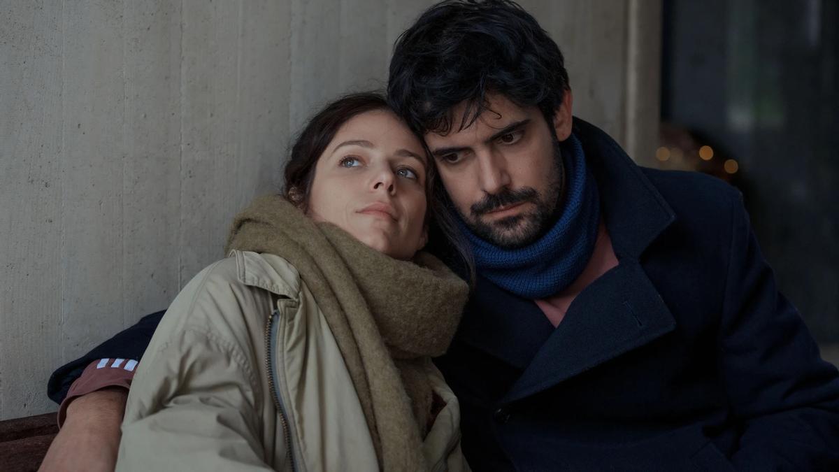 Fotograma de la serie de Rodrigo Sorogoyen 'Los años nuevos'.